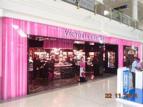 victoria secret in dubai airport